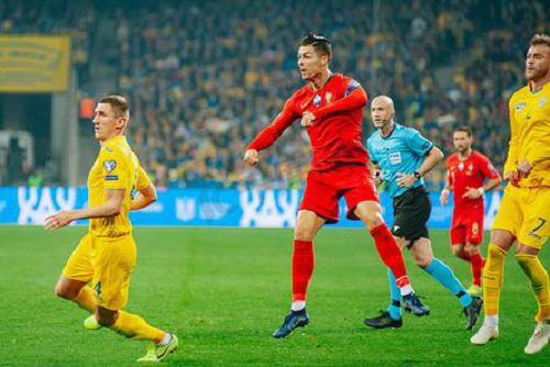 德甲前瞻：科隆主场迎战弗赖堡，升班马能否延续黑马势头？  